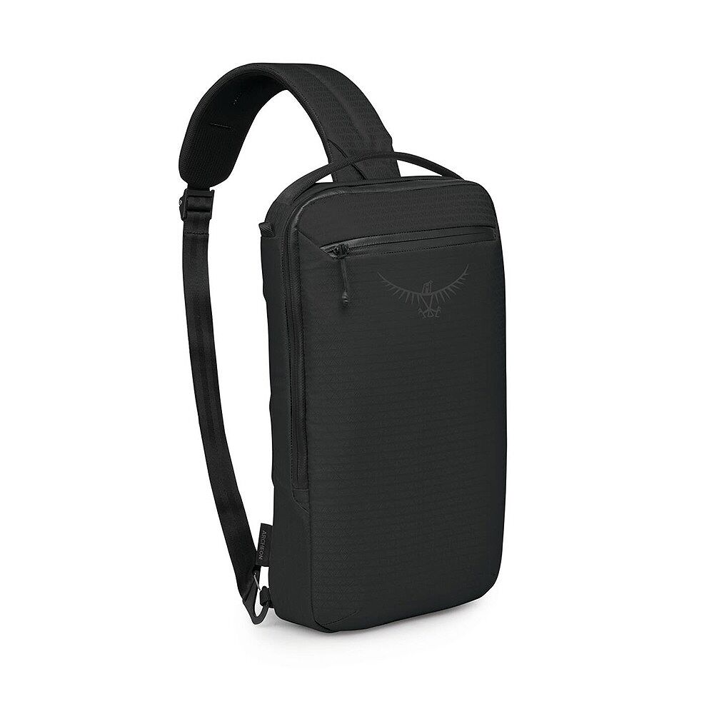_0007_s24_archeon7_sling_black_10005925_3_web_1